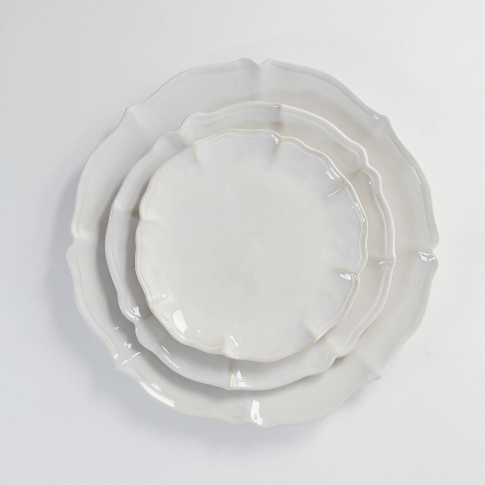 Judith stor middagstallrik Ø34 cm, Vit Olsson & Jensen