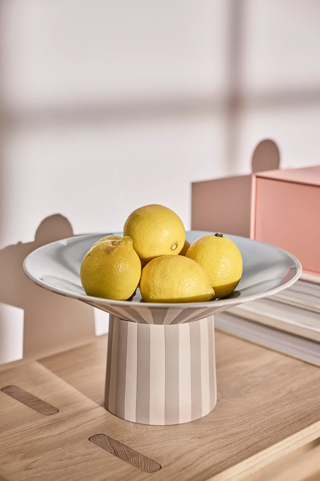 Toppu centerpiece hög Ø30x17 cm, Clay-Ice blue OYOY