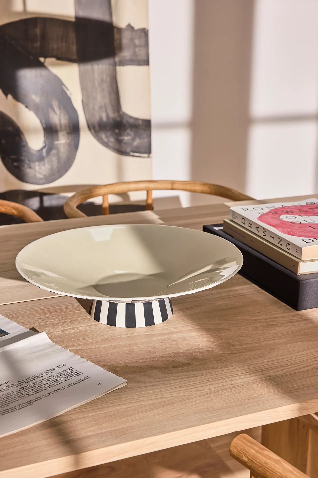 Toppu centerpiece låg Ø39x10,5 cm, Vanilla-black-white OYOY