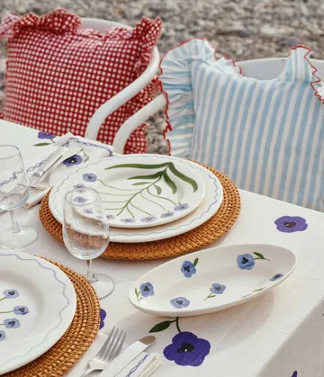 Madelen Möllard Pansy serveringsfat - Blue, Small, 22,5 cm - Pick a Poppy