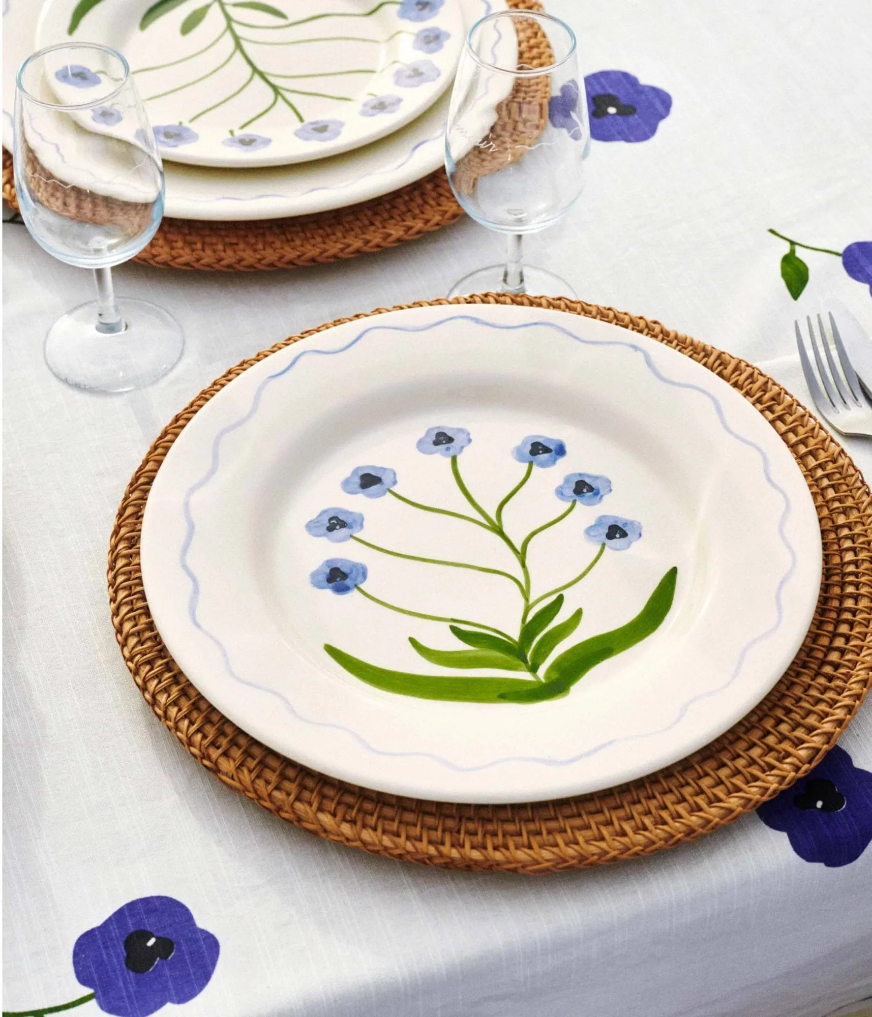 Madelen Möllard Pansy tallrik, Blue, 28 cm Pick a Poppy