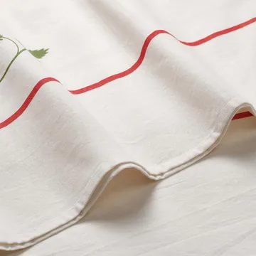 Wild Strawberry bordsduk - Red, 250x150 cm - Pick a Poppy