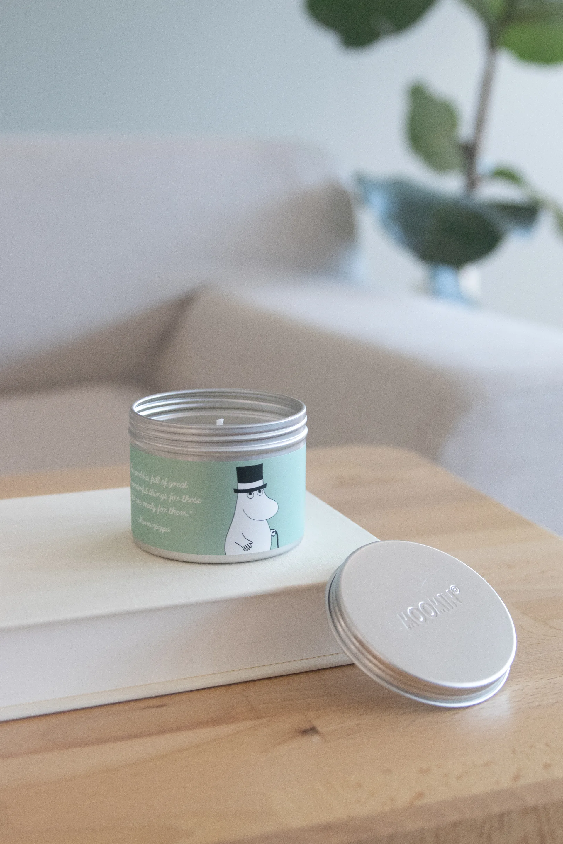 Mumin doftljus small 20 h, Muminpappan Pluto Design