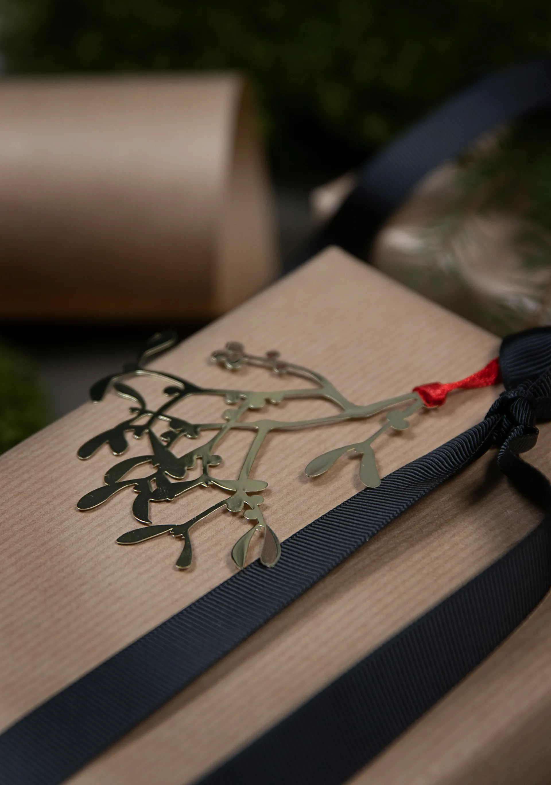 Pluto julhänge metall, Mistel, guldfärgad Pluto Design