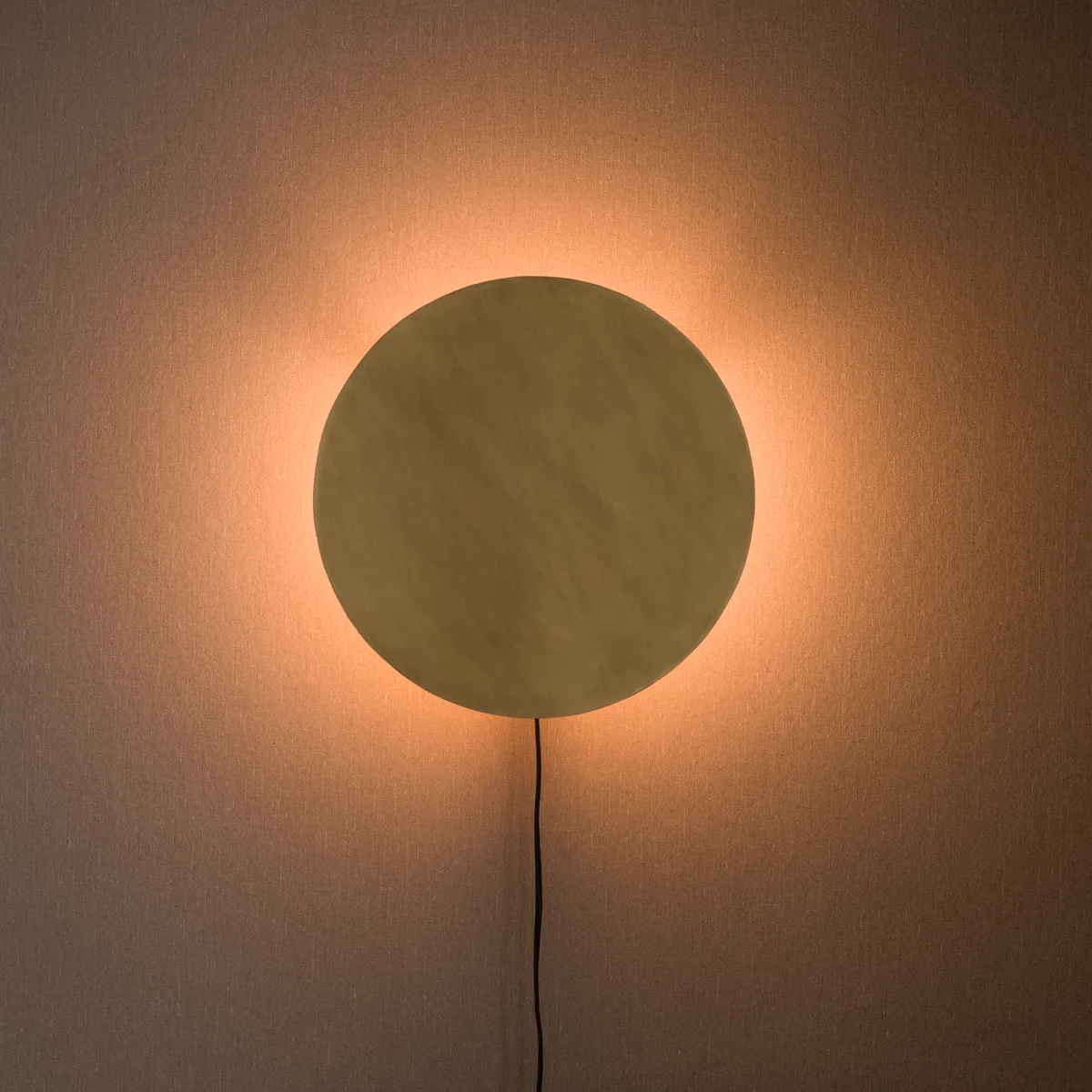 Fullmoon vägglampa Ø35 cm, Pale gold PR Home