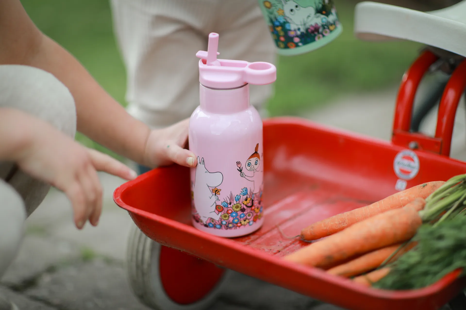 Mumin Äng vattenflaska 34 cl, Rosa Rätt Start