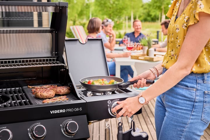 Videro PRO G6-S Vario+ gasolgrill, Mattsvart Rösle