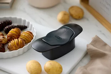 Classic hasselbackskärare - Svart - Rosti