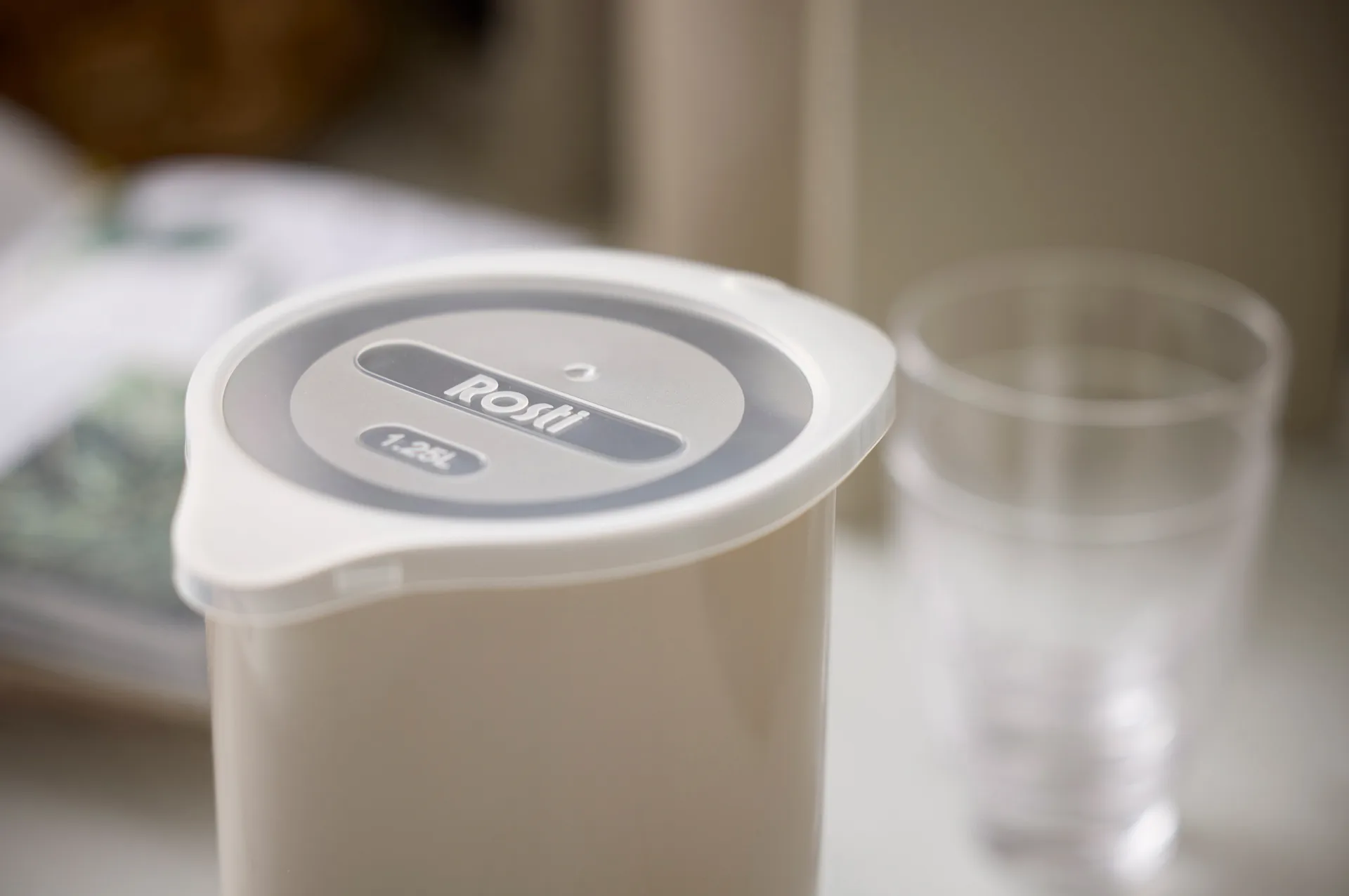 NEW Classic mixkanna med lock, Humus, 1,25 liter Rosti