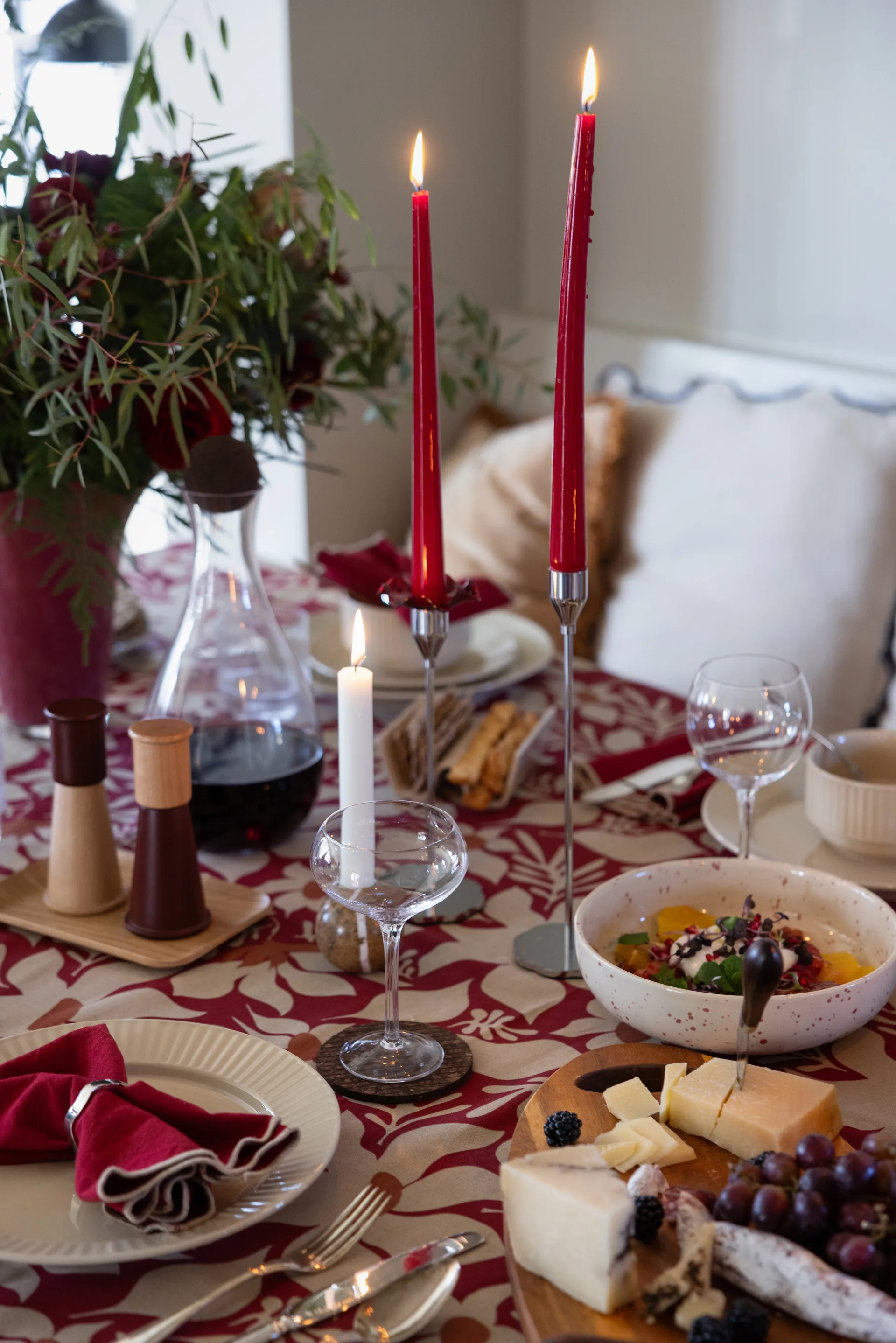 Edith duk 150x280 cm, Vinröd Sagaform