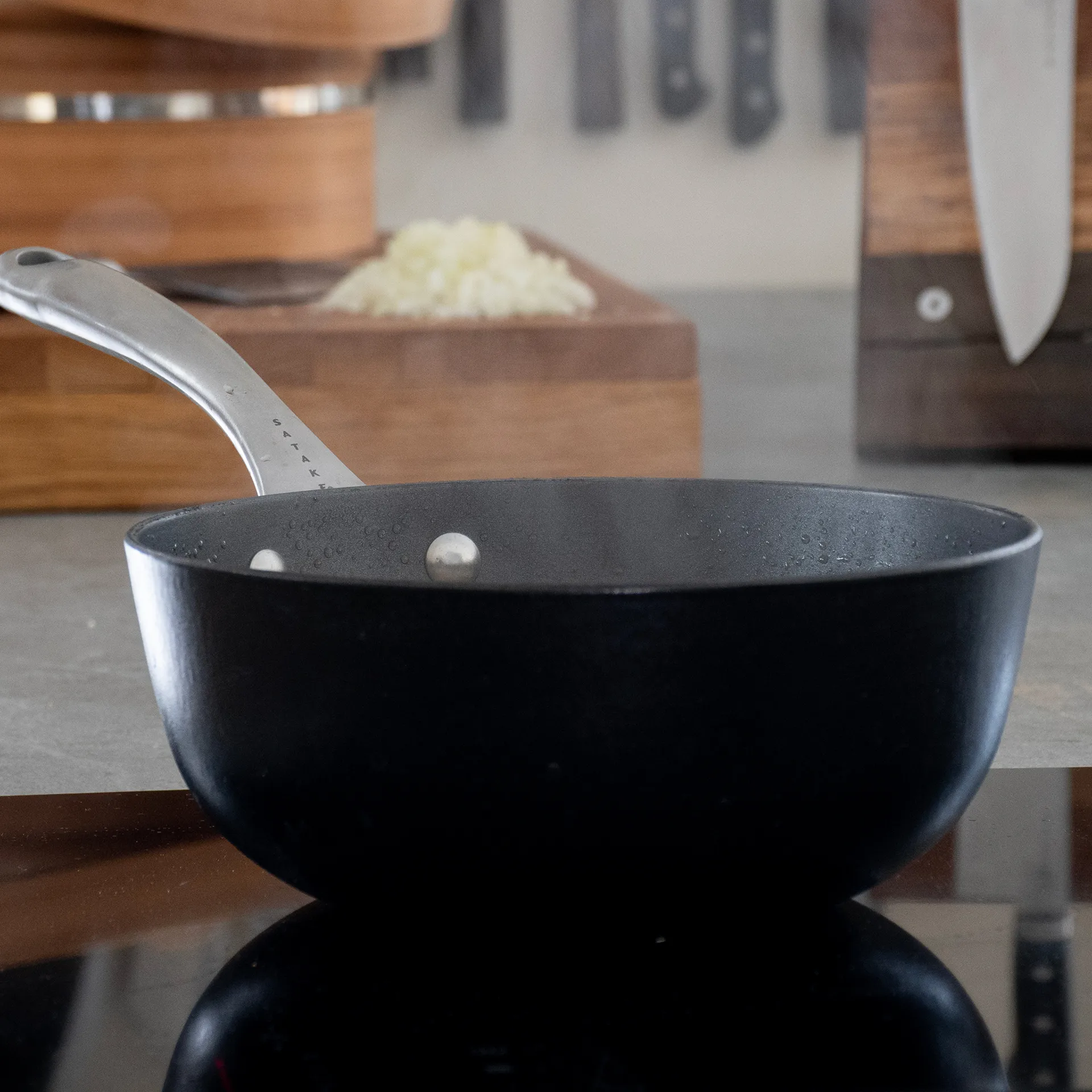 Satake kastrull sautés med glaslock 2 delar, 2 L Satake