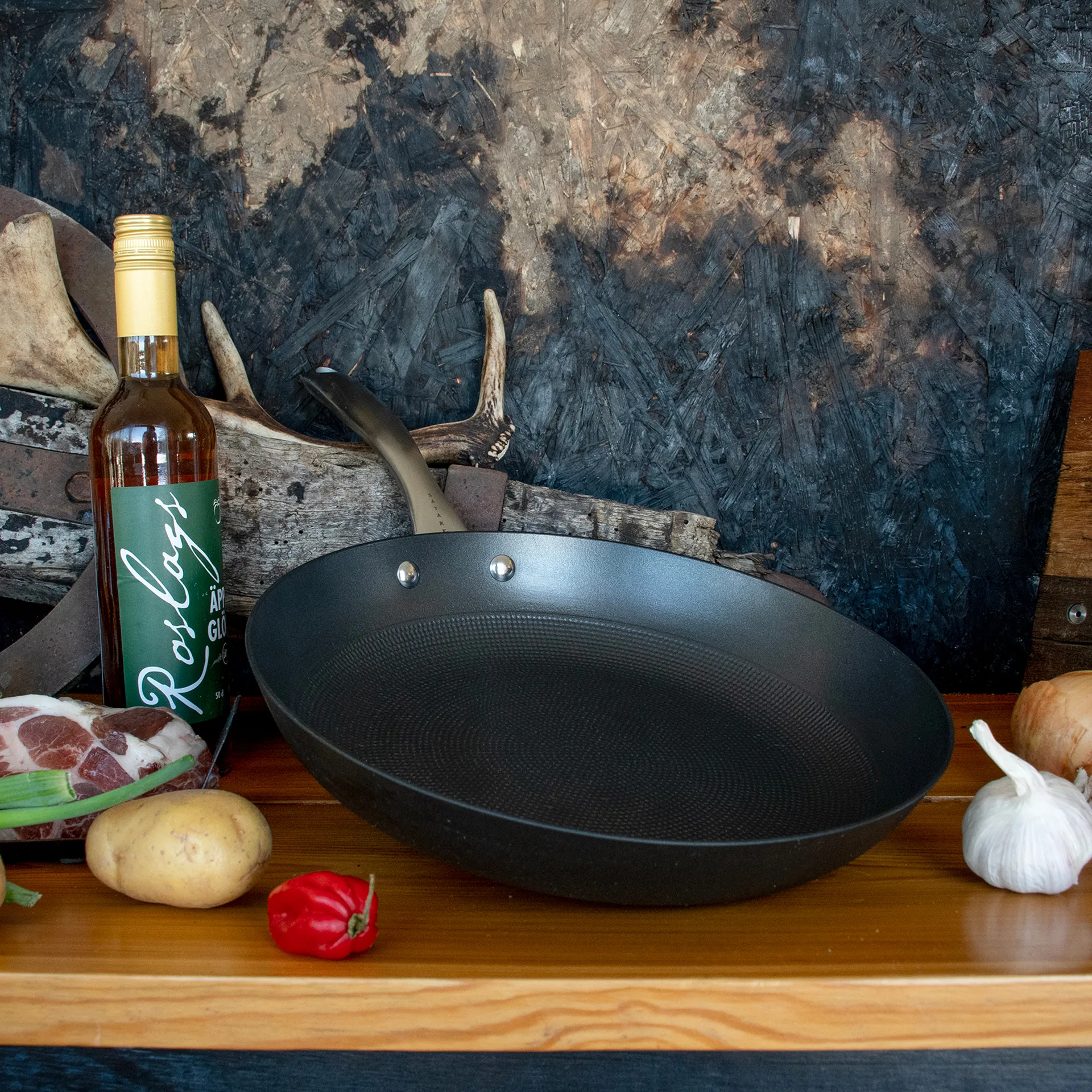 Satake stekpanna i lättviktsgjutjärn non stick, 30 cm Satake
