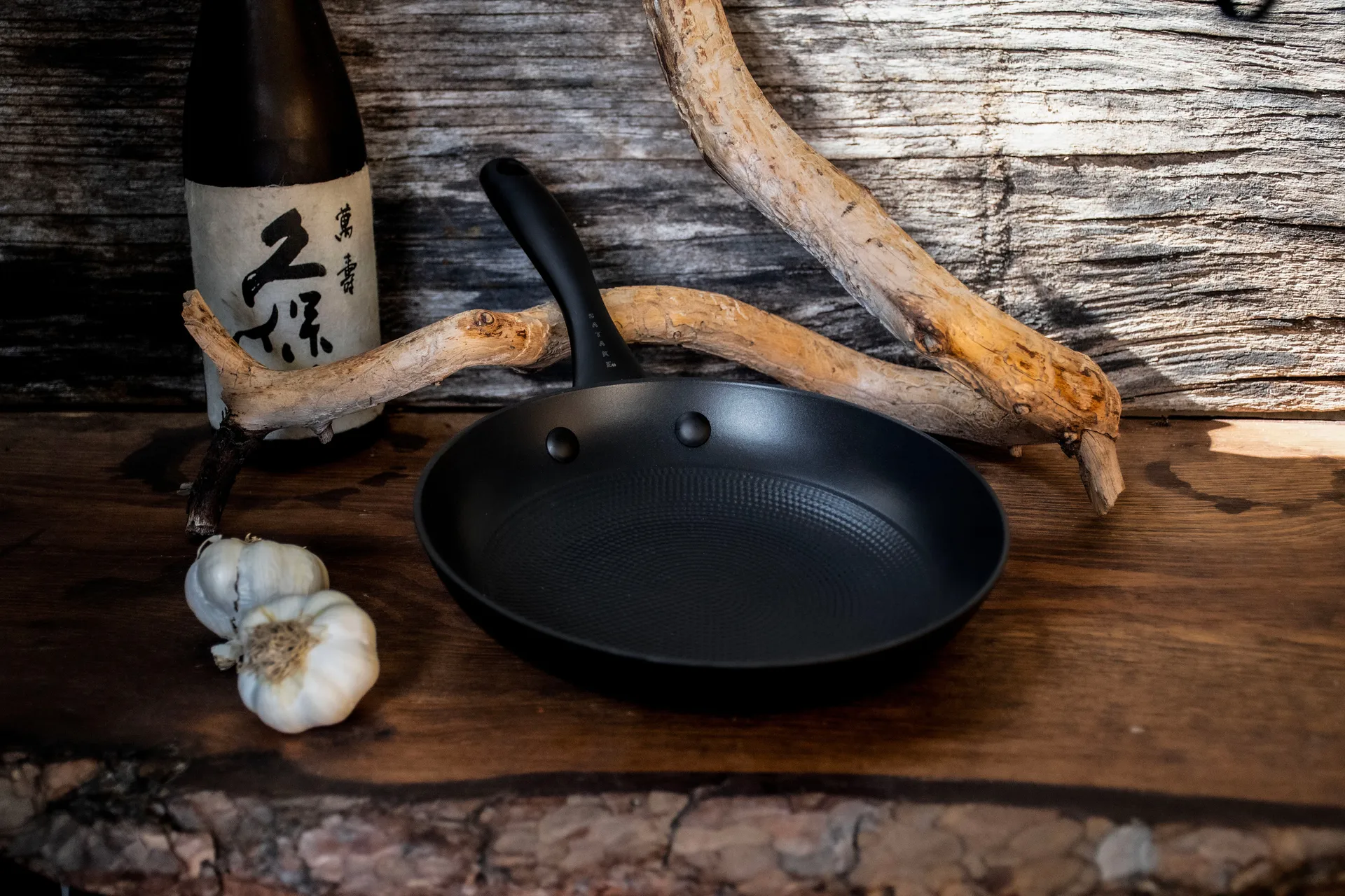 Satake stekpanna lättviktsgjutjärn keramisk 20+28 cm,  Satake