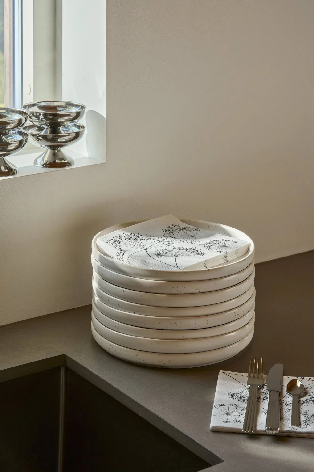 Botanical pappersservett, Vit-svart, 20‑pack, 33×33 cm Scandi Essentials