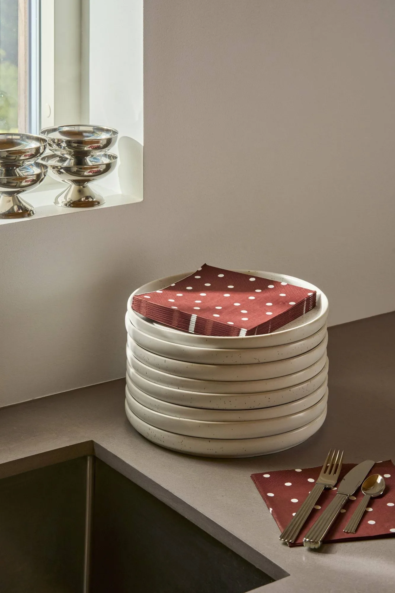 Fine dots pappersservett, Vinröd-vit, 20‑pack, 33×33 cm Scandi Essentials