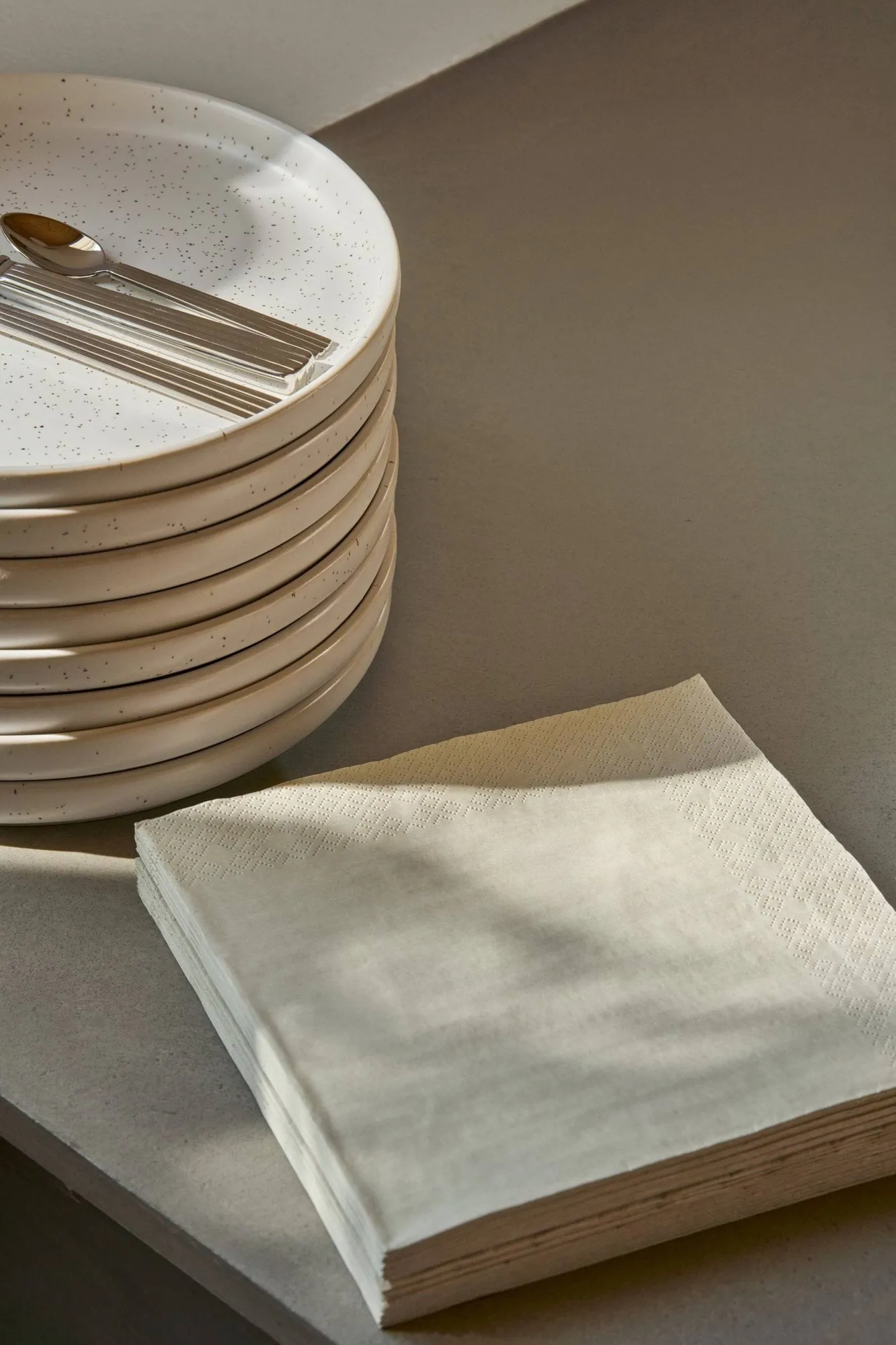 Plain pappersservett, Beige, 20‑pack, 40×40 cm Scandi Essentials
