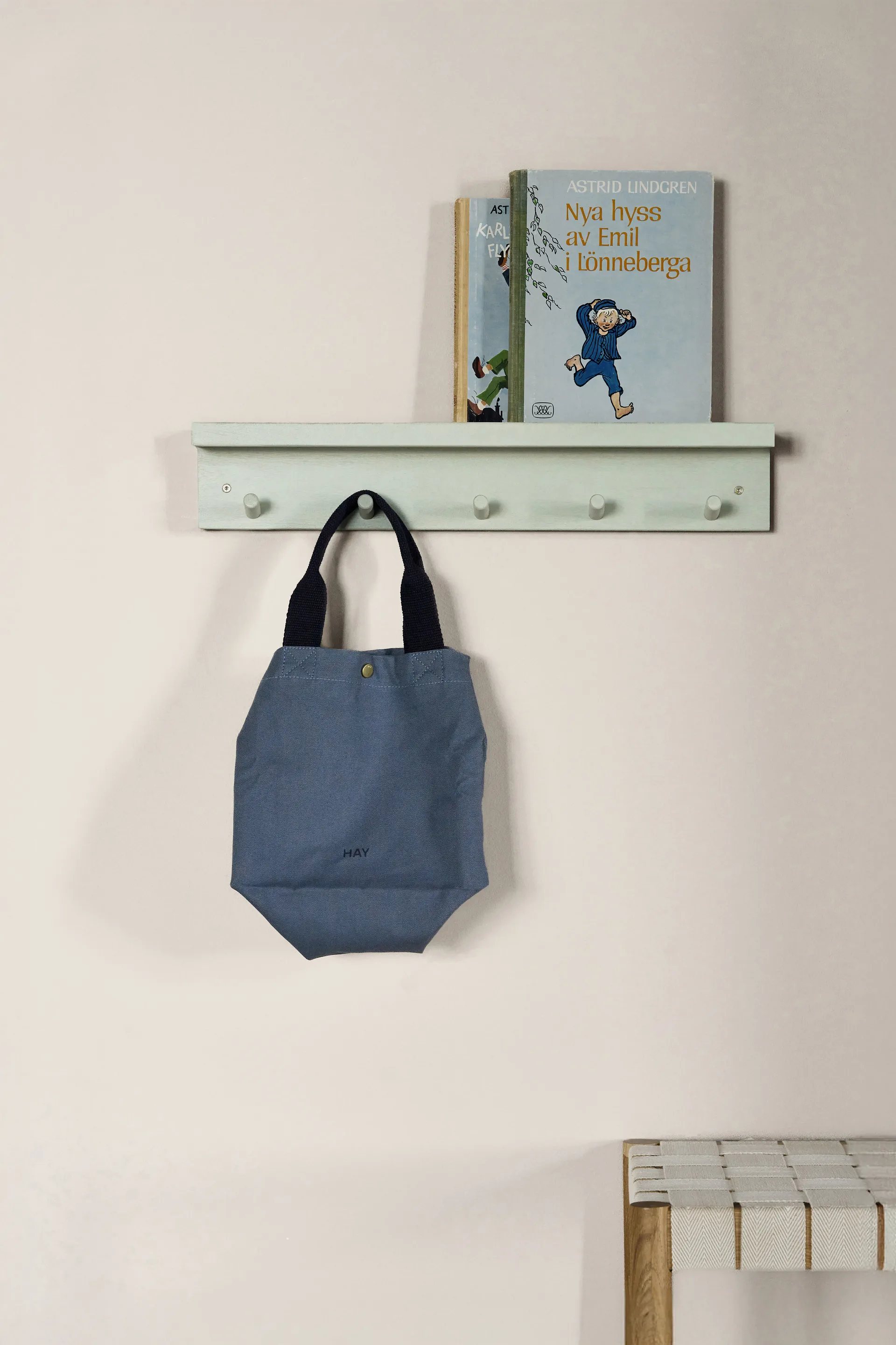 Alley knopplist med hylla, Green Scandi Living