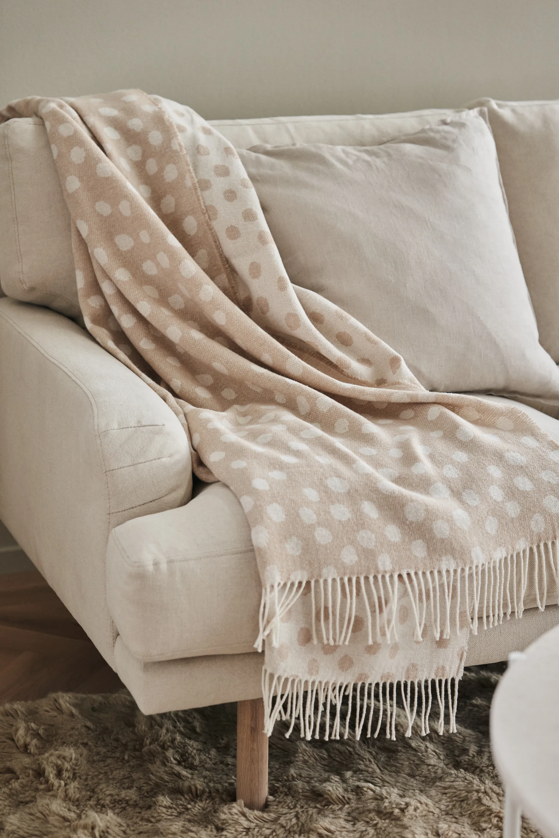Droplets bomullspläd 130x185 cm, Beige Scandi Living