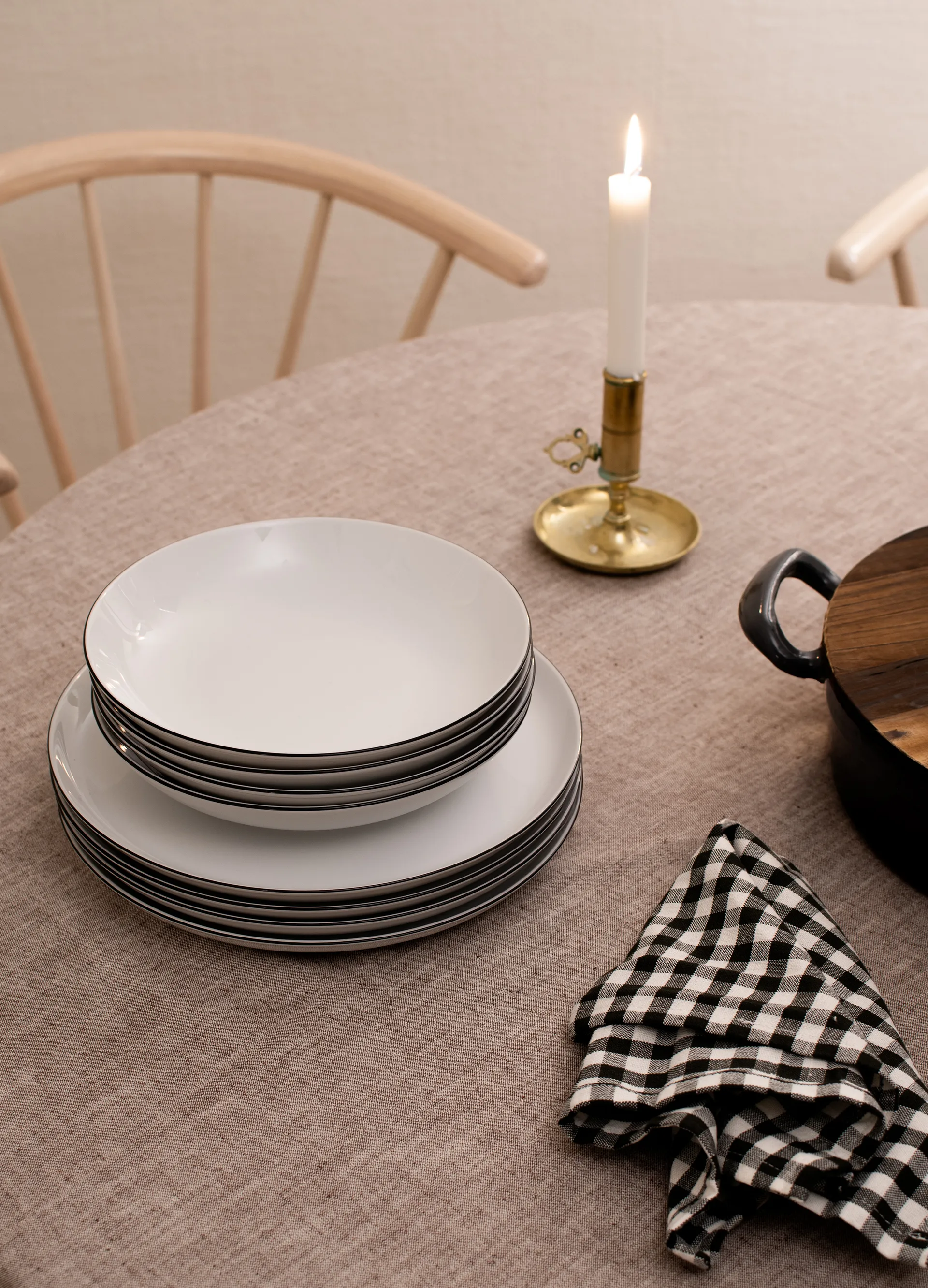 Lido black line servisset 12 delar, Vit med svart kant Seltmann Weiden