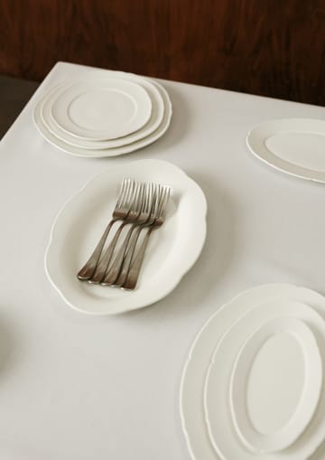 Silhouette oval djup tallrik L 21x30 cm - White - Serax