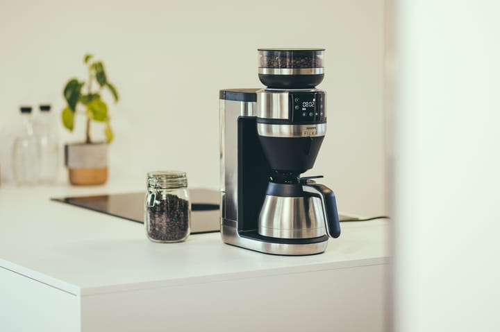 Severin KA 4851 FILKA helautomatisk kaffebryggare, Borstat stål-svart Severin