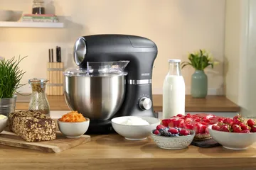 Severin KM 3898 assistent med våg 5,5 L - Svart - Severin