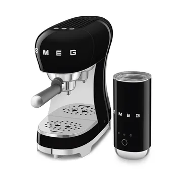 Smeg 50's Style espressomaskin med mjölkskummare - Svart - Smeg