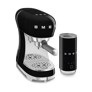 Smeg 50's Style espressomaskin med mjölkskummare - Svart - Smeg