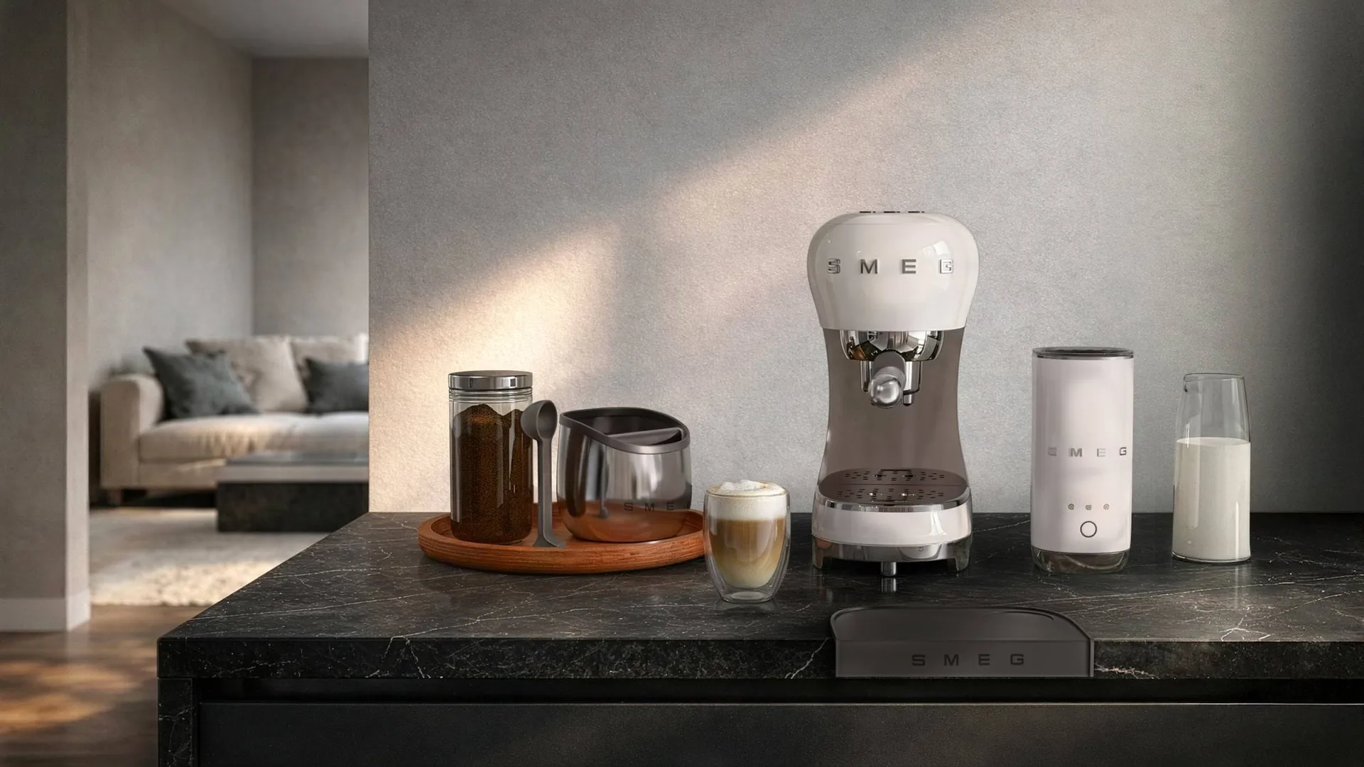 Smeg 50's Style espressomaskin med mjölkskummare, Vit Smeg
