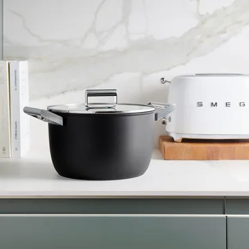 SMEG 50's Style gryta med lock Ø26 cm - Svart - Smeg