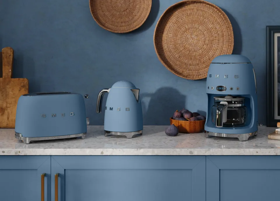 Smeg 50's Style kaffebryggare 10 koppar, Matt storm blue Smeg