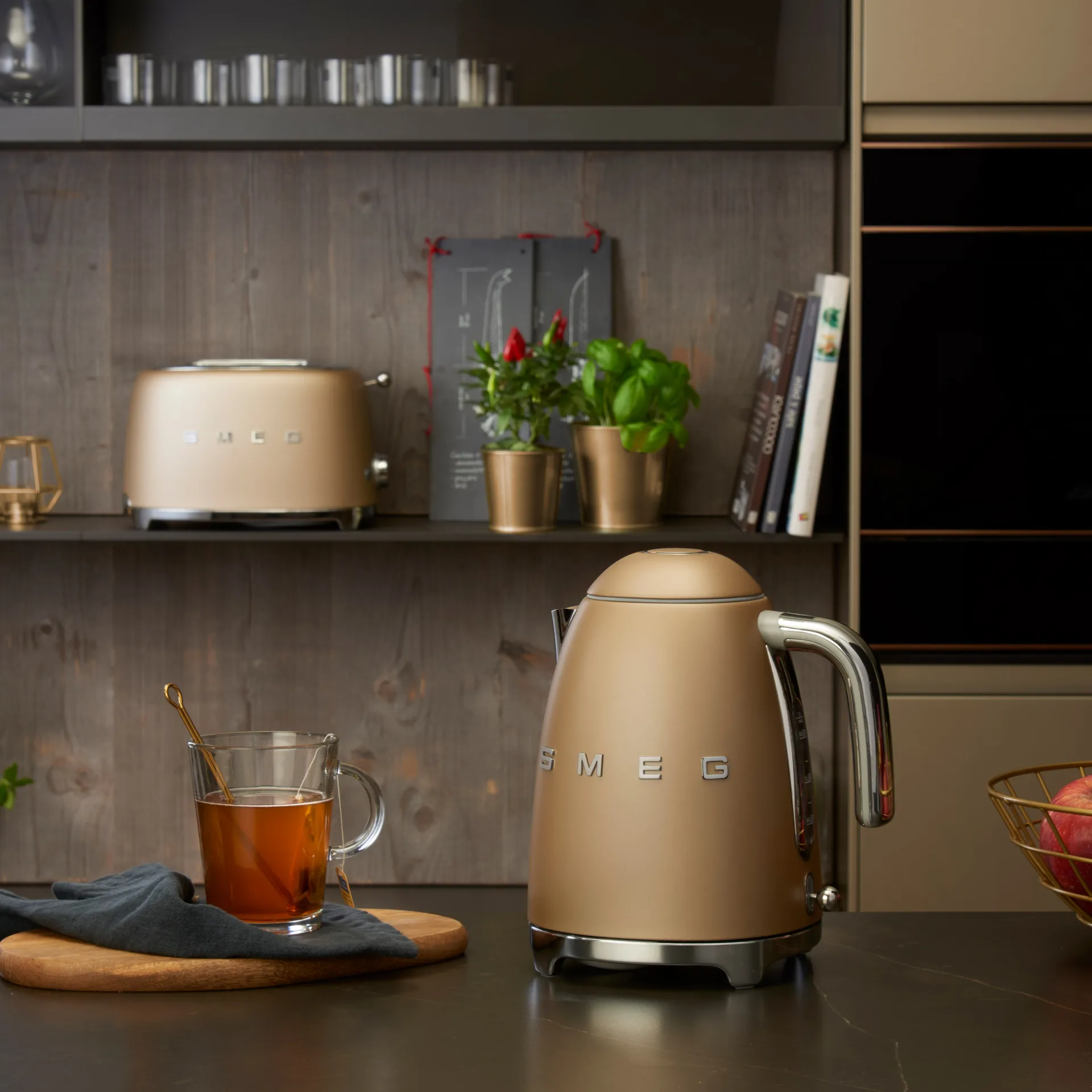 Smeg 50's Style vattenkokare 1,7 L, Champagne Smeg