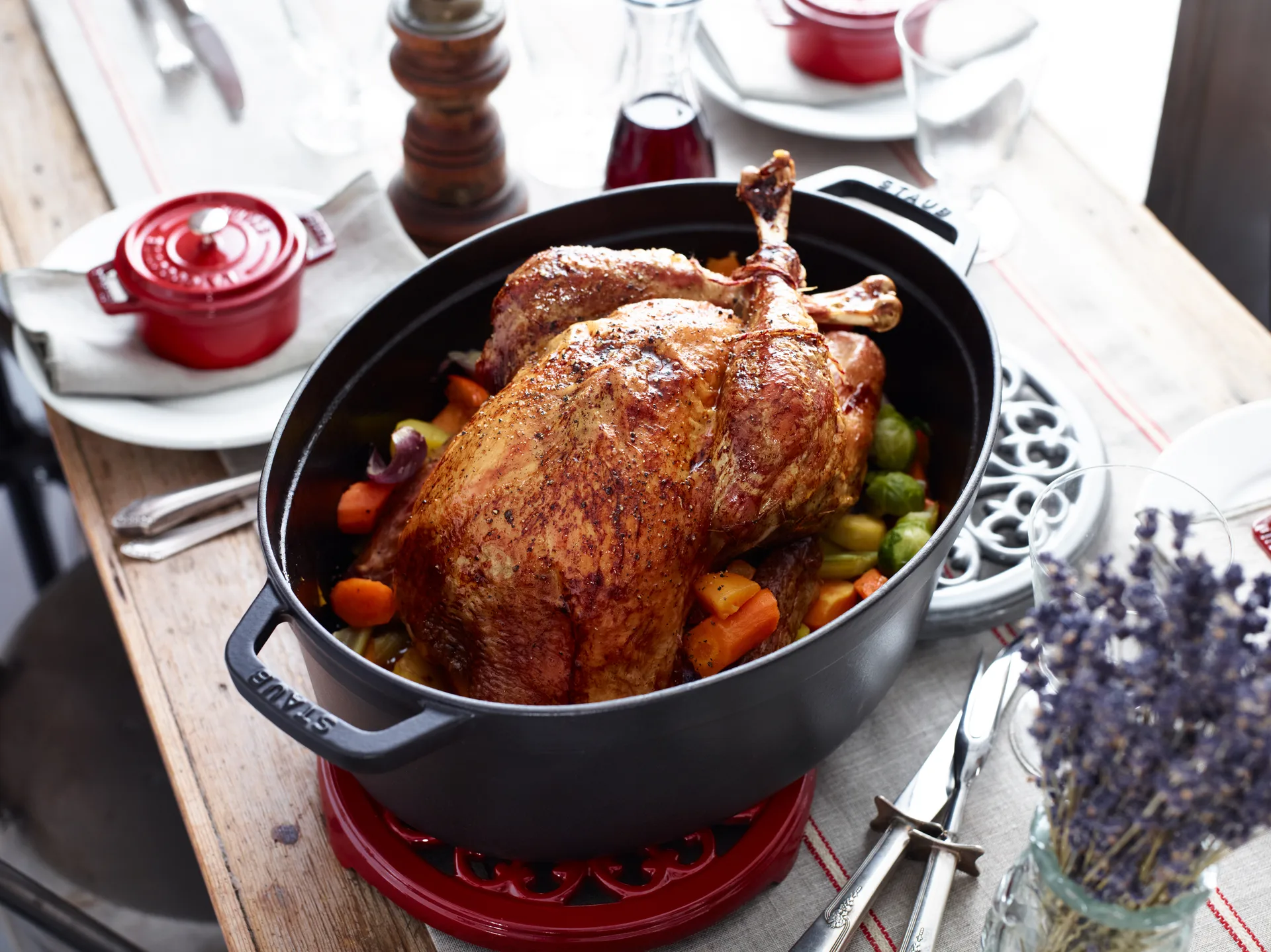 Staub La Cocotte oval gryta gjutjärn 8 L, Svart STAUB