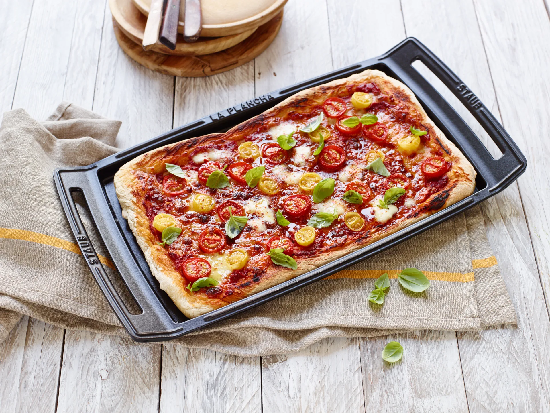 Staub Teppanyaki stekhäll med handtag 38x25 cm, Svart STAUB