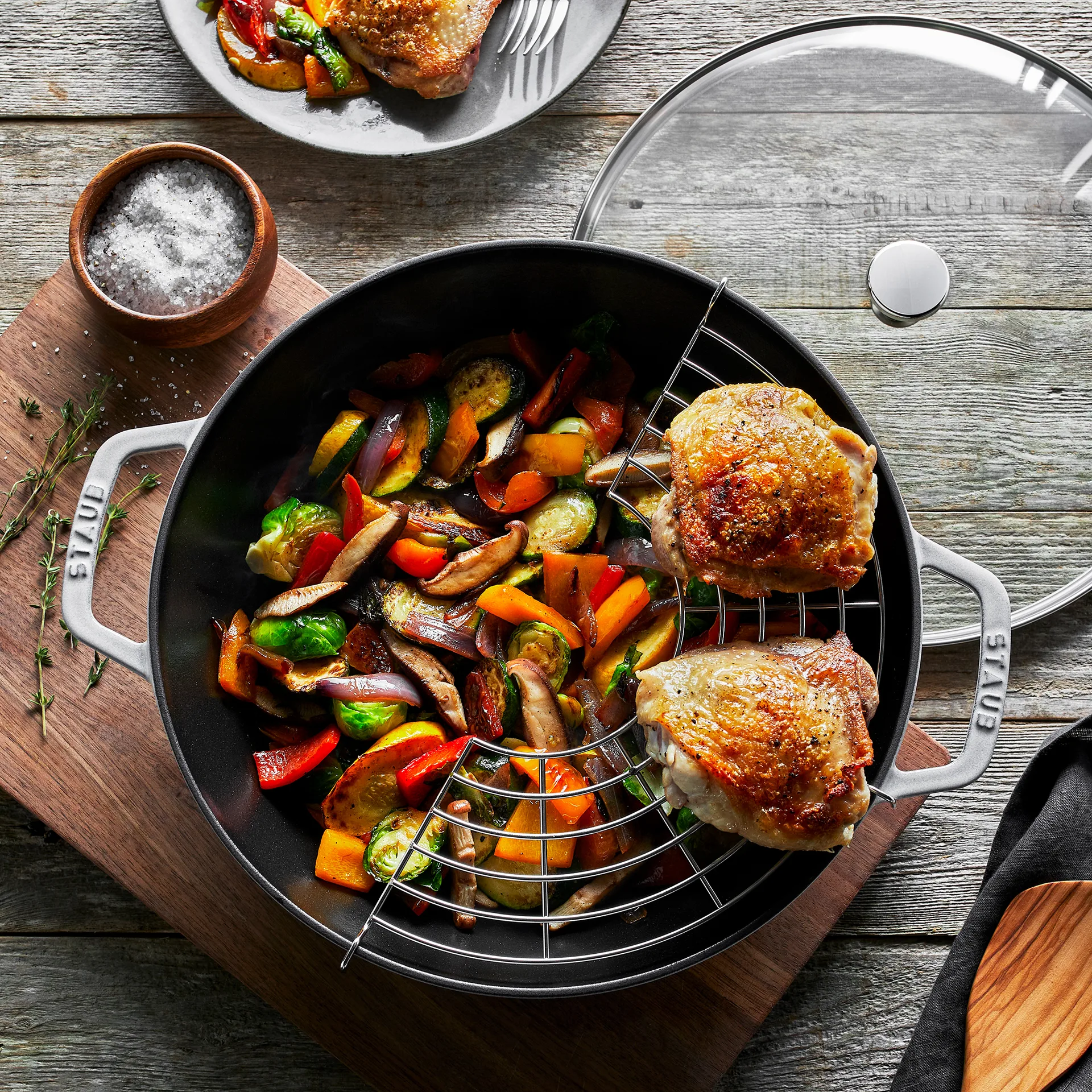Staub wokpanna gjutjärn med glaslock Ø30 cm, White truffle STAUB