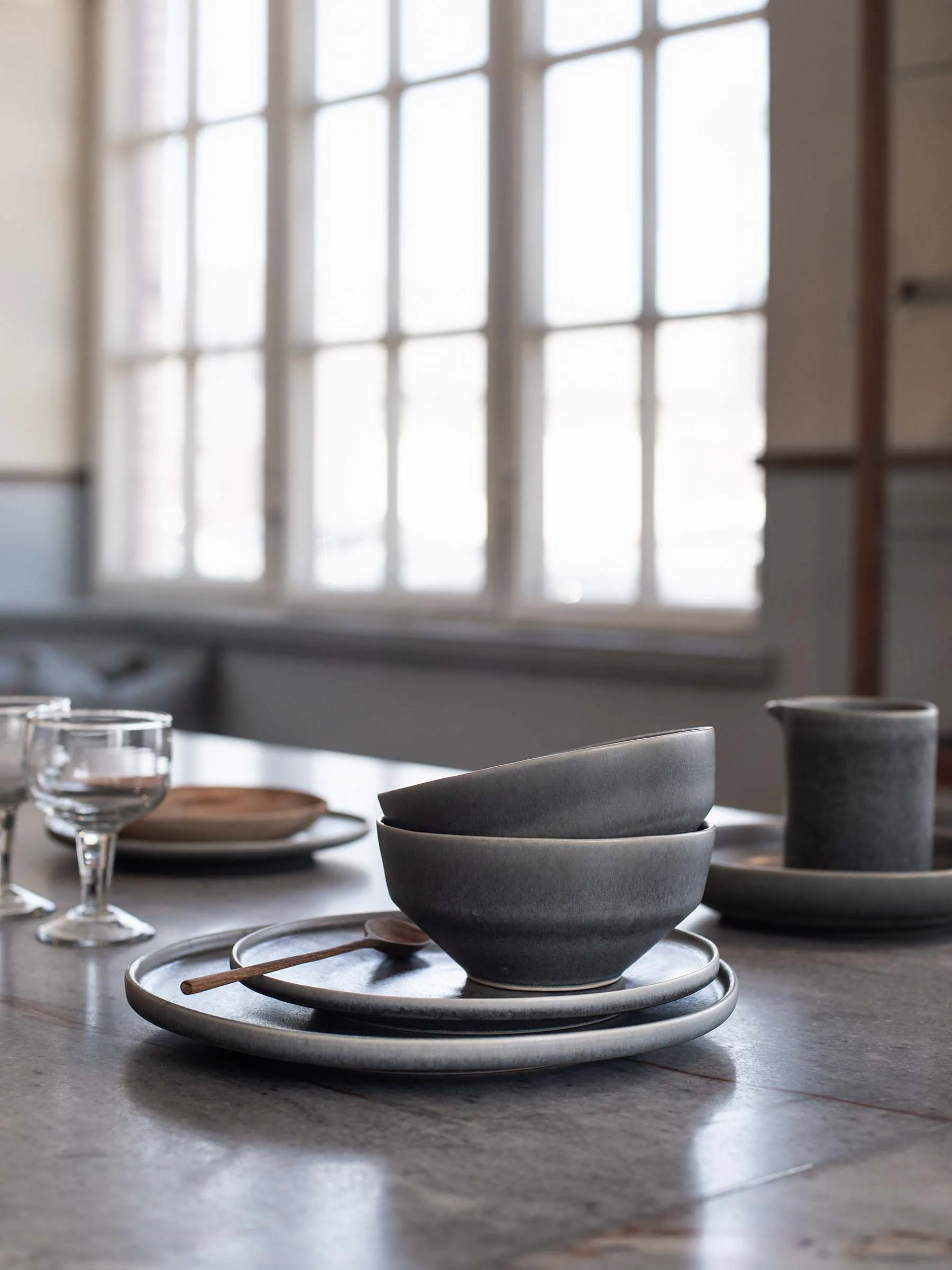 Centro tallrik Ø22,5 cm, Soft grey Tell Me More