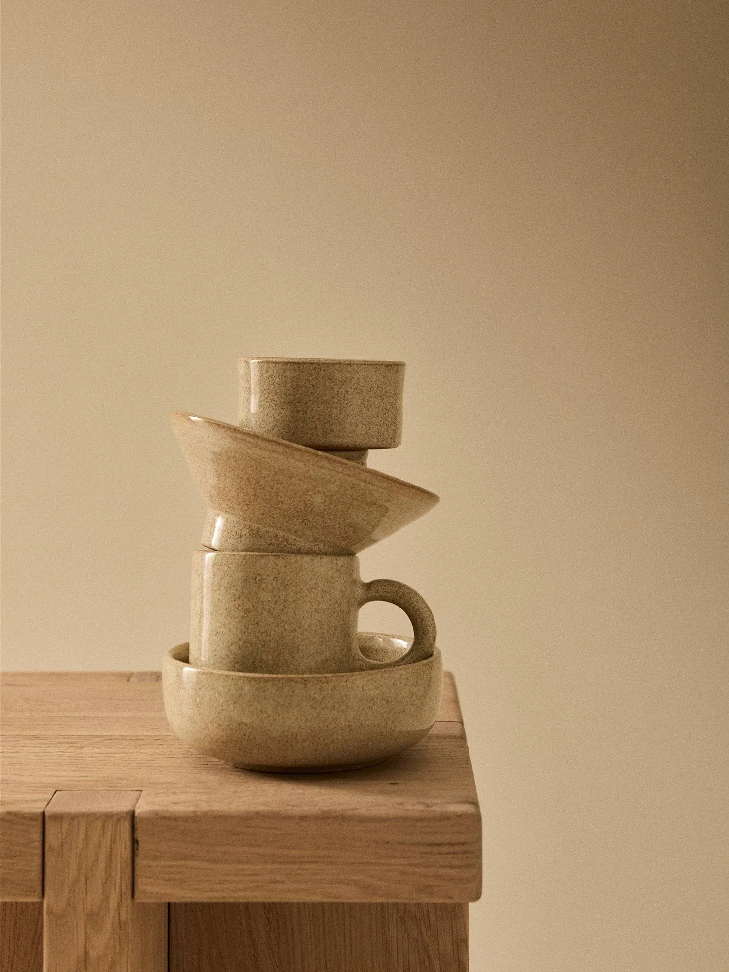 Elio skål på fot, Dark brown, Ø14,5x6 cm Tell Me More
