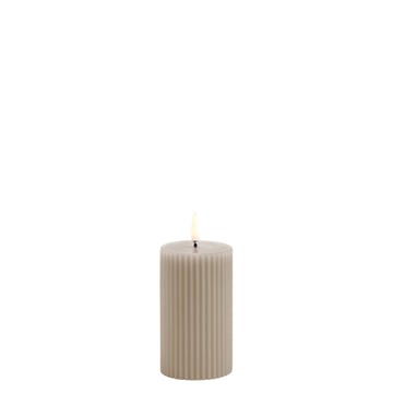 Läs mer om Uyuni Lighting LED Blockljus Räfflat 5,8x10 cm Sandstone