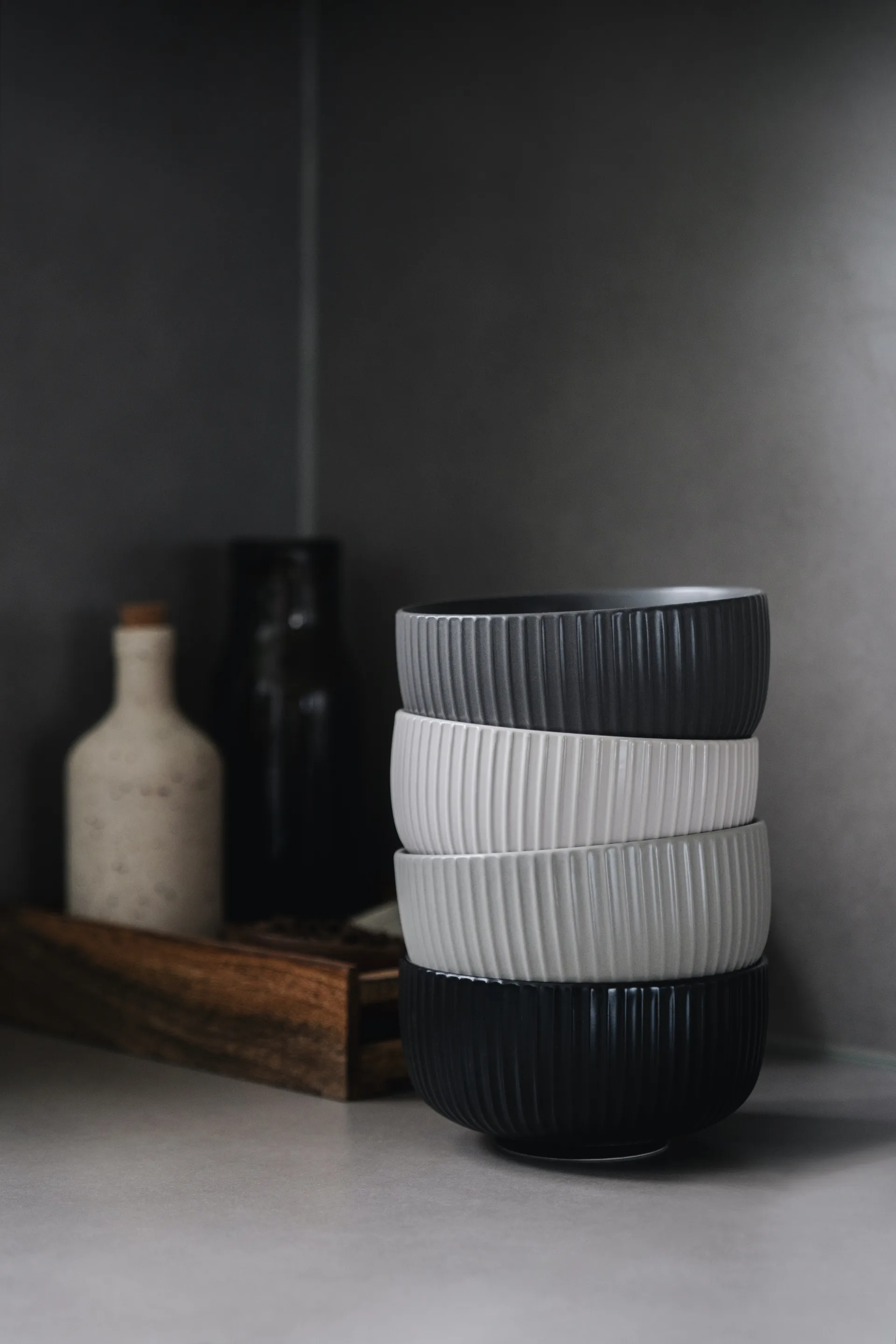 Duga flinga skål 70 cl 4-pack, Vit, sandgrå, antracit, svart Vargen & Thor