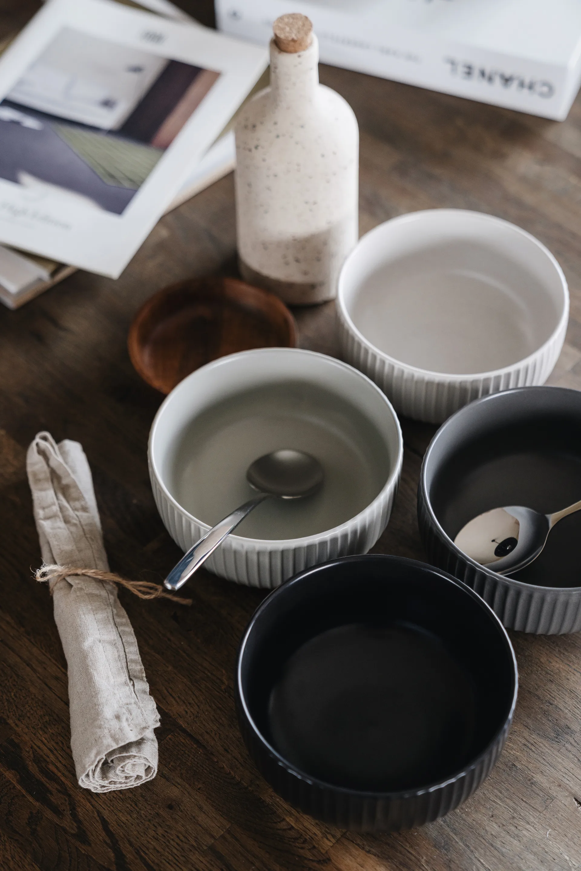 Duga flinga skål 70 cl 4-pack, Vit, sandgrå, antracit, svart Vargen & Thor