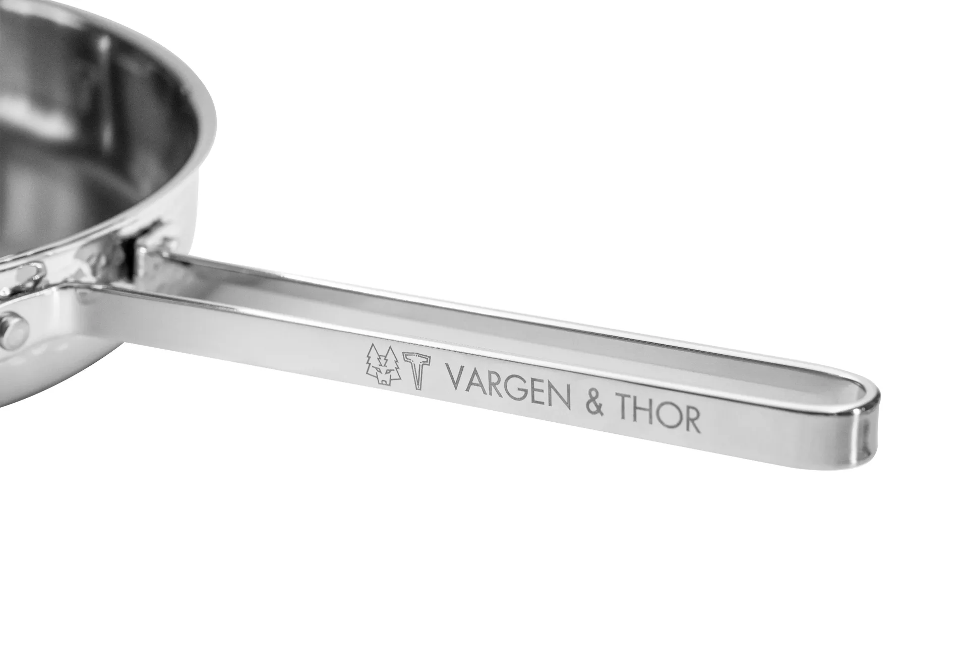 Modell M1 hamrad traktörpanna Ø28 cm, Krom med lock Vargen & Thor