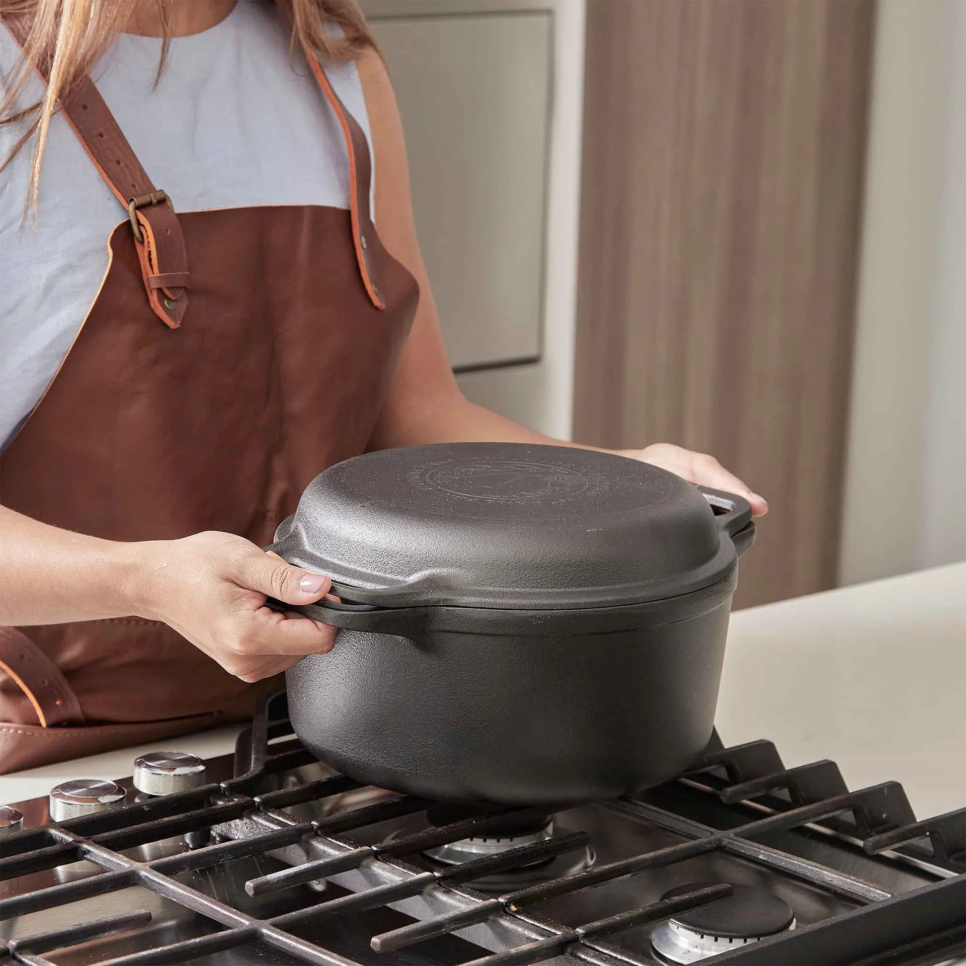 Gryta och grillpanna gjutjärn pre-seasoned, 2 delar Victoria