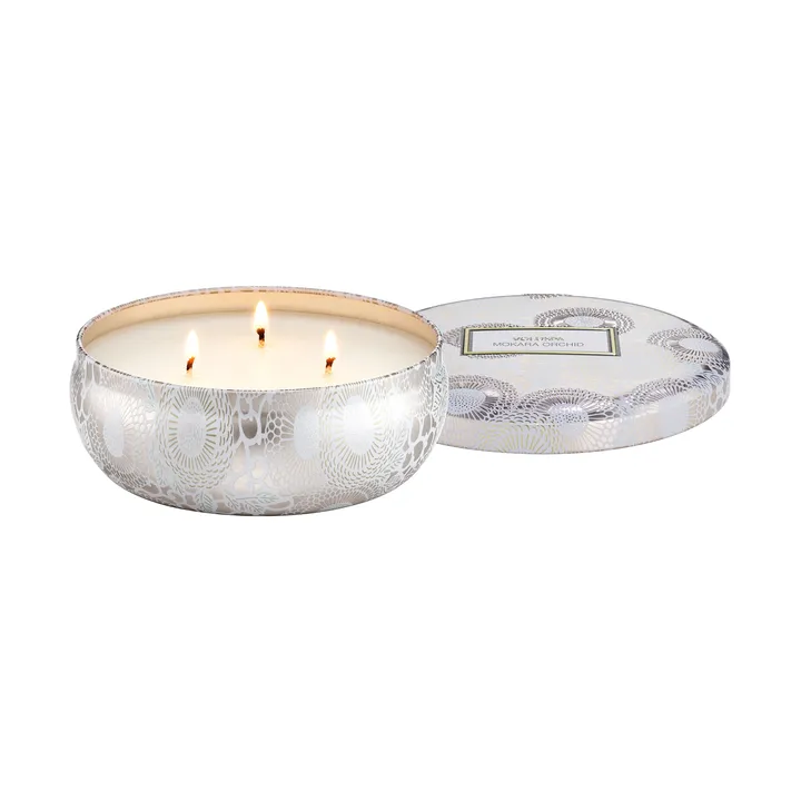 Japonica 3-wick Tin doftljus 40 timmar - Mokara Orchid - Voluspa