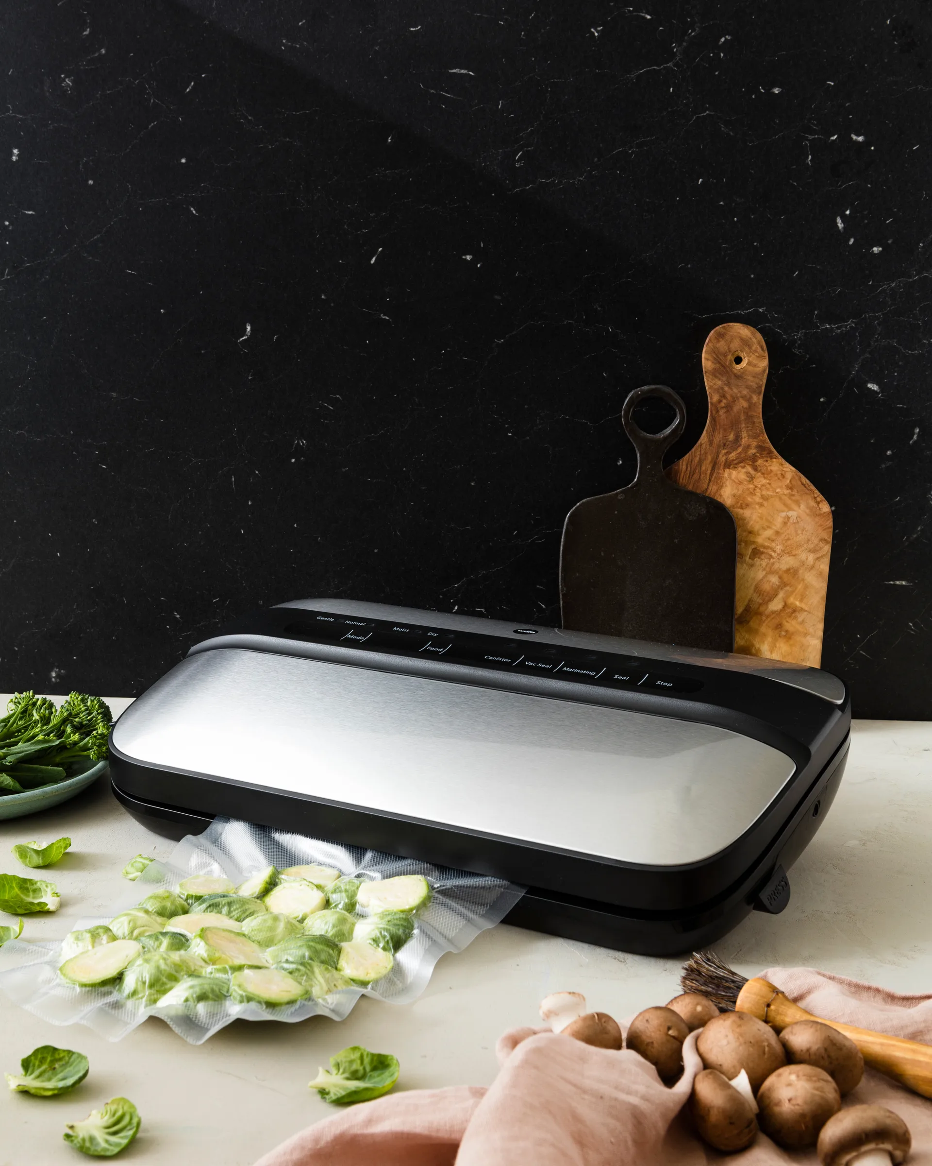 VS-0824S moose vakuumförpackare 24 L, Svart Wilfa